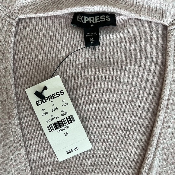 Express Pink Sleeveless key hold top - Picture 2 of 4